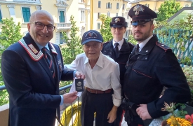 Festa per i cent’anni, Antonio si emoziona
