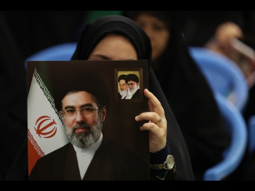 007 Usa, 'Khamenei in località segreta, una rete di corrieri per comunicare'