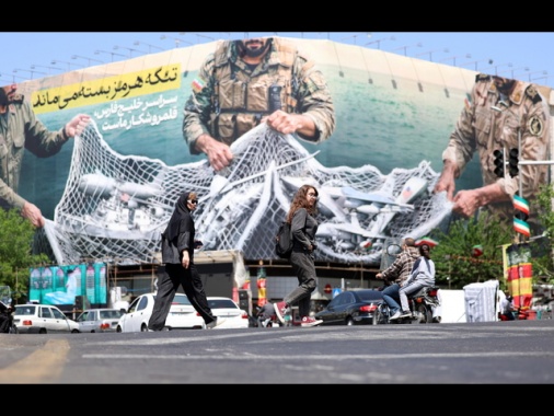 Trump insiste, Iran accetti che non avrà l'arma nucleare, riaprire Hormuz