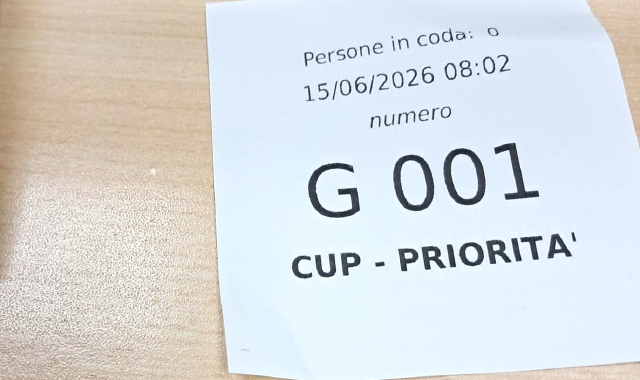 In fila al Cup: «Agende bloccate, provi al telefono»