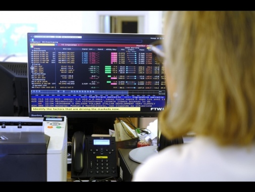 Lo spread tra Btp e Bund apre in lieve calo a 70,9 punti base