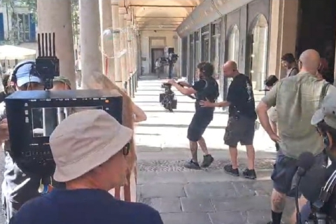 Telecamere in centro a Varese per uno spot