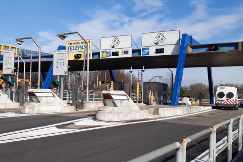 Gallarate: il casello riapre prima